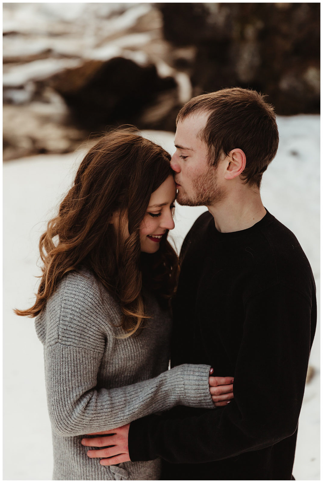 Cozy Winter Willow River Engagement Session